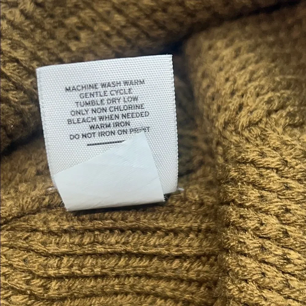 REI COOPERATIVE Dusty Olive Green Knit Cuff Beanie